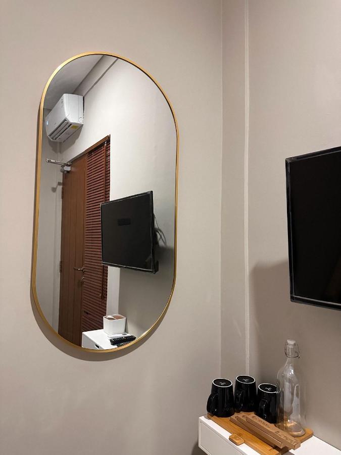 Lugano Arte Homestay 자카르타 외부 사진