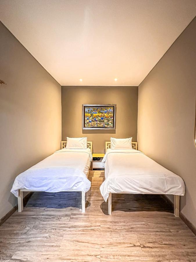 Lugano Arte Homestay 자카르타 외부 사진
