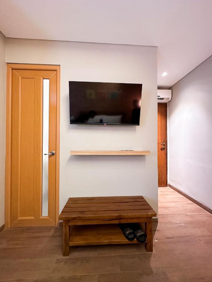 Lugano Arte Homestay 자카르타 외부 사진